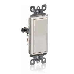 Decora 15 Amp Single-Pole Quiet Rocker Switch - Grounding
