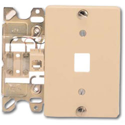 Suttle 6-Conductor Plastic Wallplate with Screw Terminals & Plastic Cover Plate